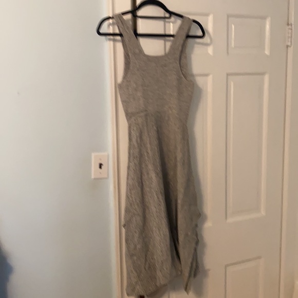 Flattering gray dress! - Picture 3 of 3